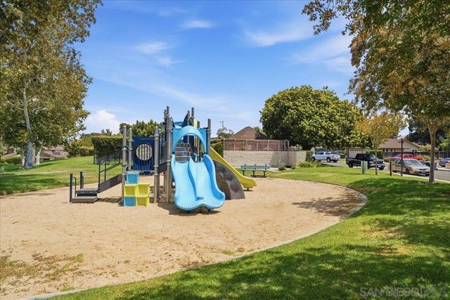 503 Smoketree Glen, Escondido, CA 92026