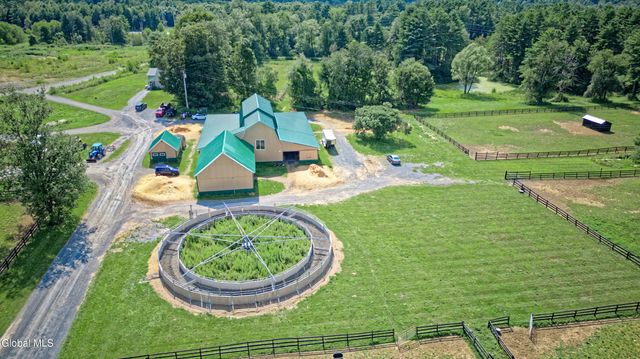 100 Howe Road, Greenfield, NY 12833