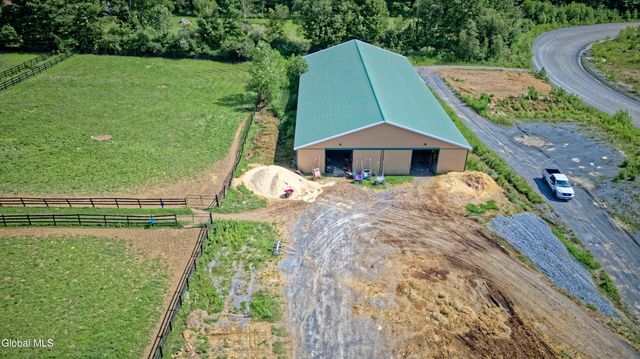 100 Howe Road, Greenfield, NY 12833