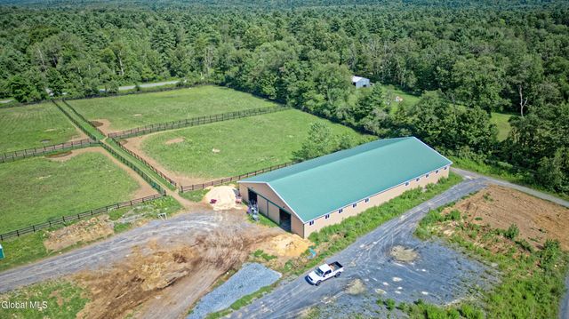 100 Howe Road, Greenfield, NY 12833