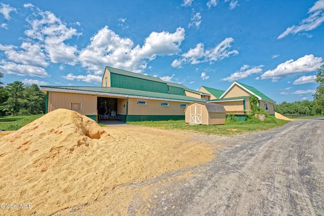 100 Howe Road, Greenfield, NY 12833