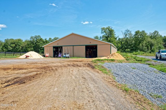 100 Howe Road, Greenfield, NY 12833