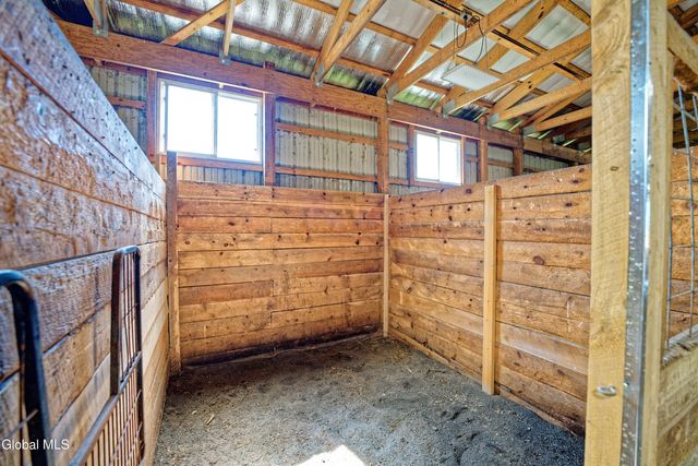 100 Howe Road, Greenfield, NY 12833