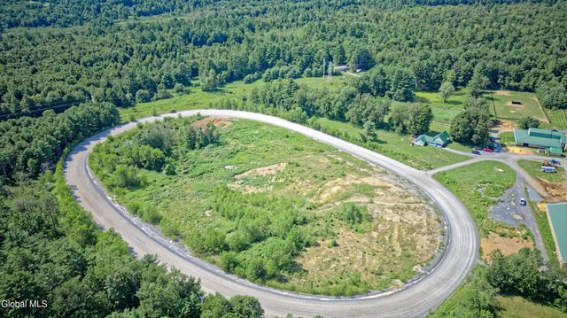 100 Howe Road, Greenfield, NY 12833