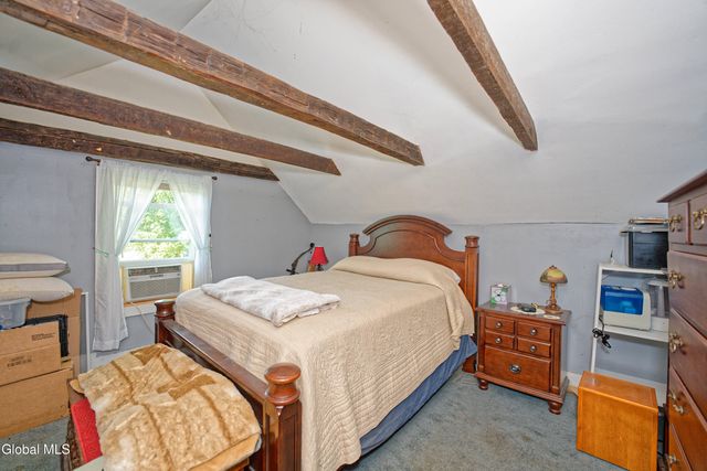 100 Howe Road, Greenfield, NY 12833