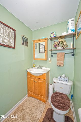 100 Howe Road, Greenfield, NY 12833