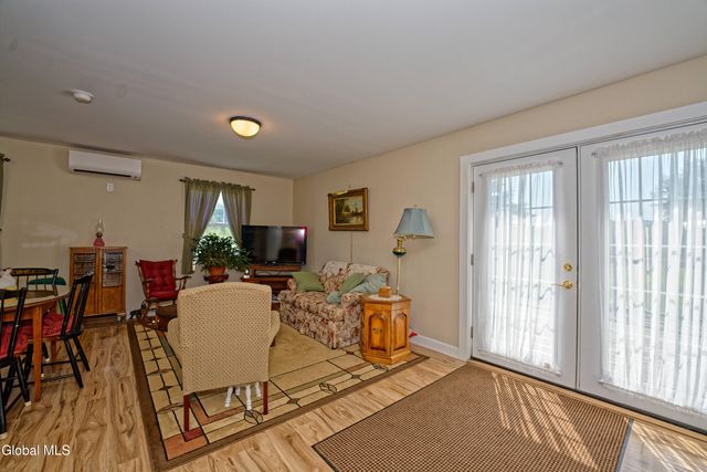 100 Howe Road, Greenfield, NY 12833