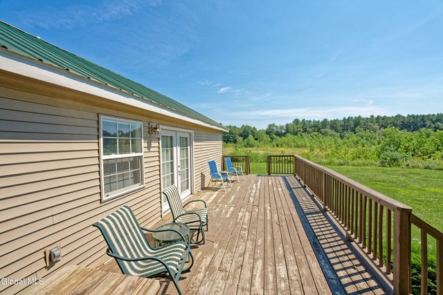 100 Howe Road, Greenfield, NY 12833