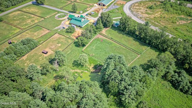 100 Howe Road, Greenfield, NY 12833