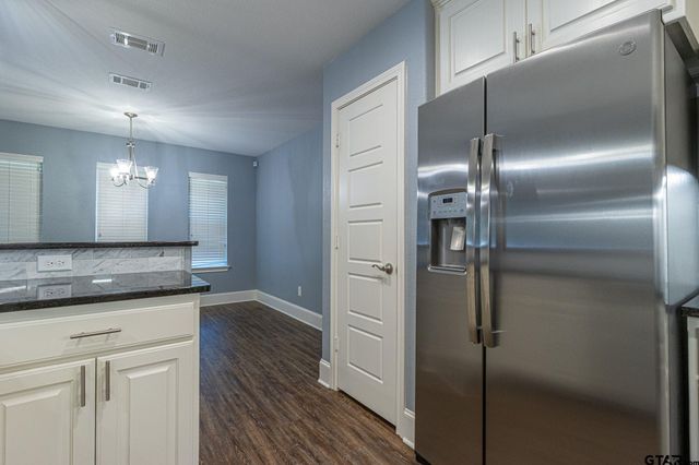 19842 N Meadow West Lane, Flint, TX 75762