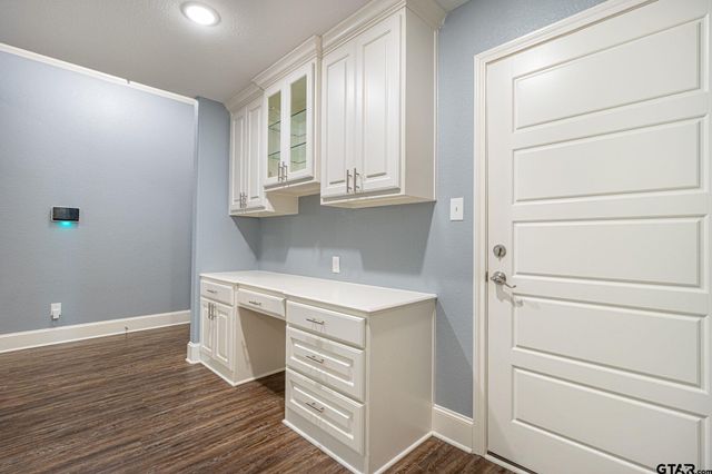 19842 N Meadow West Lane, Flint, TX 75762