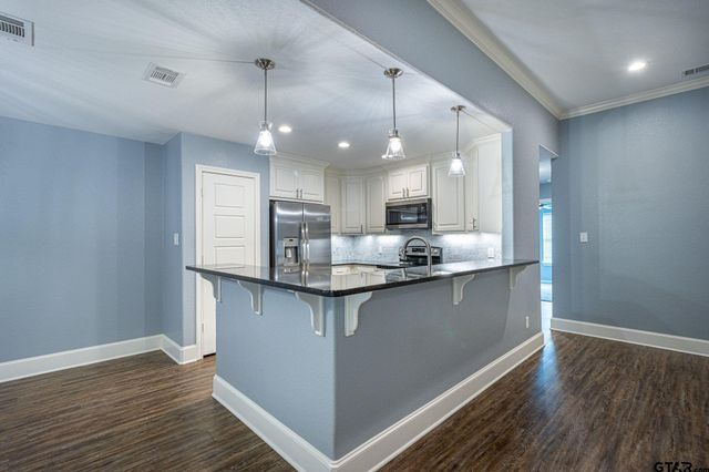 19842 N Meadow West Lane, Flint, TX 75762