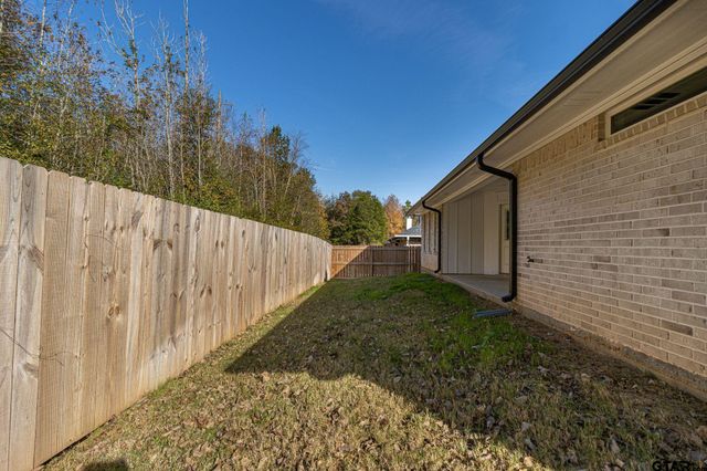 19842 N Meadow West Lane, Flint, TX 75762