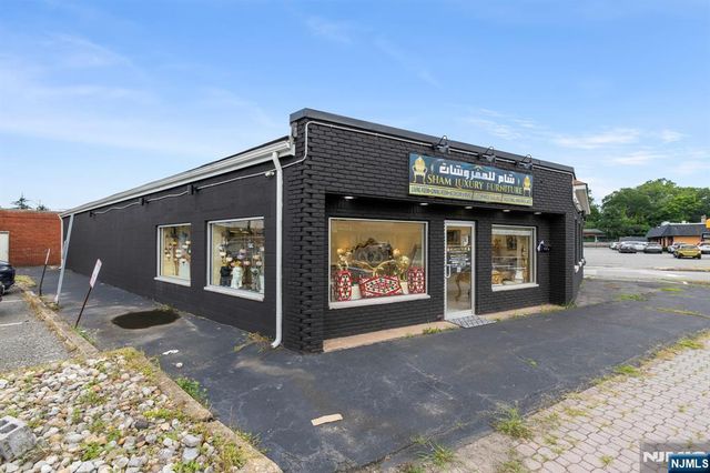 141 Mountainview Boulevard, Wayne, NJ 07470