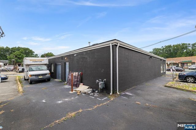 141 Mountainview Boulevard, Wayne, NJ 07470