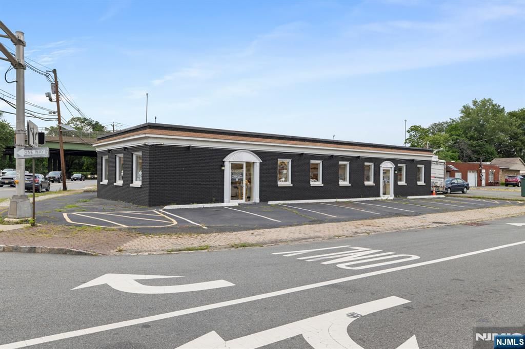 141 Mountainview Boulevard, Wayne, NJ 07470