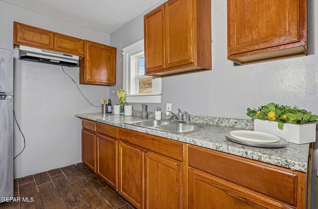 1955 HAPPER Street, El Paso, TX 79903