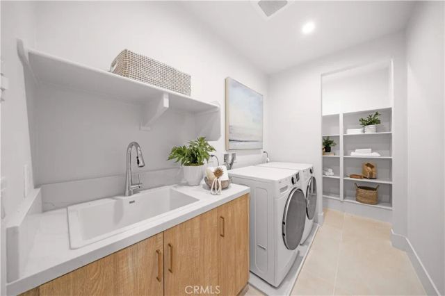 112 Oakstone, Irvine, CA 92618