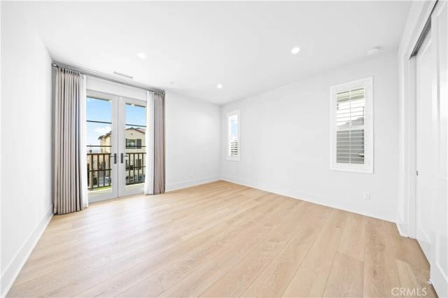 112 Oakstone, Irvine, CA 92618