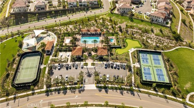 112 Oakstone, Irvine, CA 92618