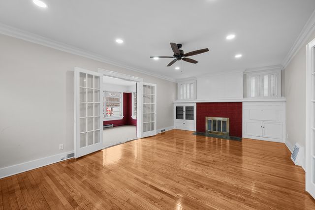 113 W South Street, Geneseo, IL 61254