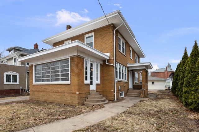 113 W South Street, Geneseo, IL 61254