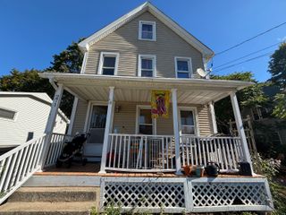 271 Crystal Avenue, New London, CT 06320