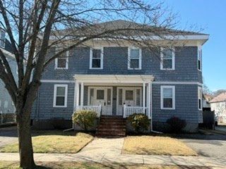 46-48 Cleveland St, Melrose, MA 02176