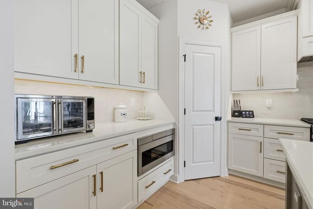 302 FOXTAIL LN, Chalfont, PA 18914