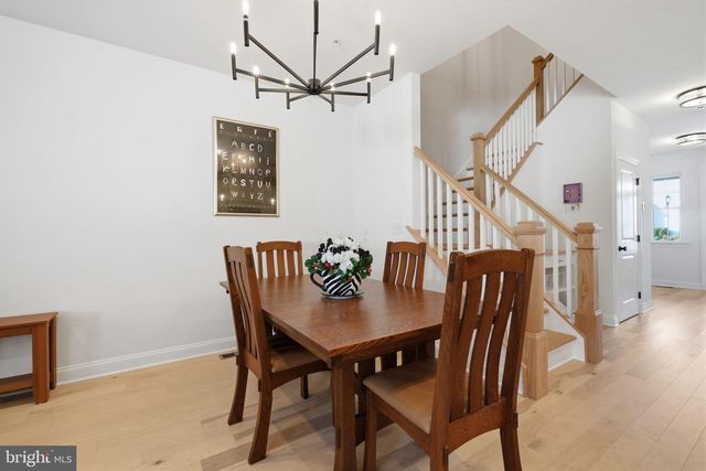 302 FOXTAIL LN, Chalfont, PA 18914
