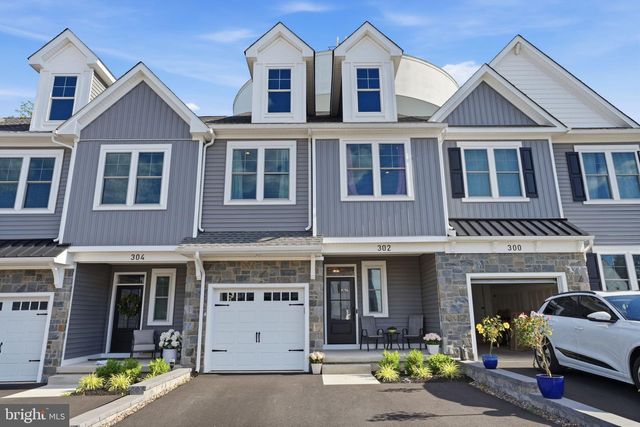 302 FOXTAIL LN, Chalfont, PA 18914