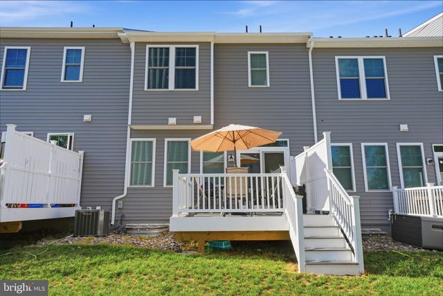 302 FOXTAIL LN, Chalfont, PA 18914