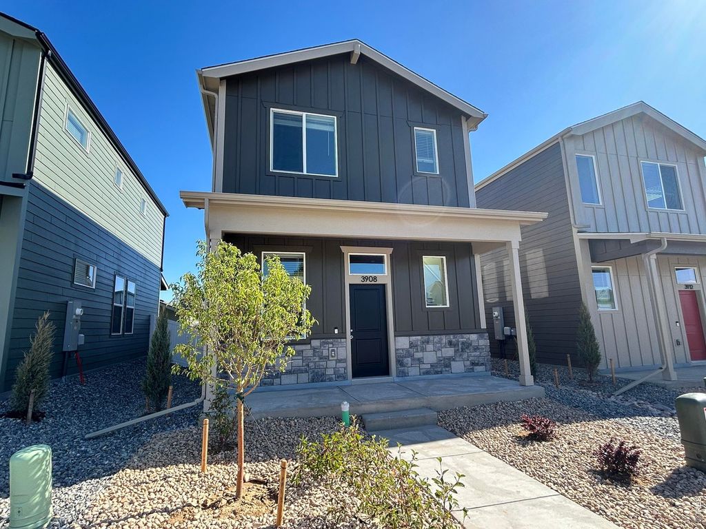3908 Lake Clark St, Evans, CO 80620