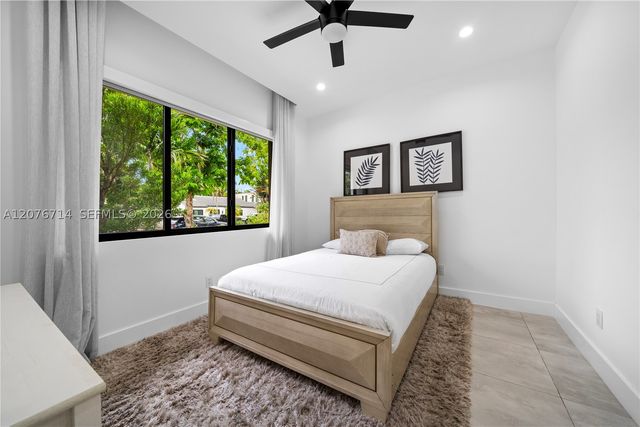 1629 NE 4th Pl, Fort Lauderdale, FL 33301