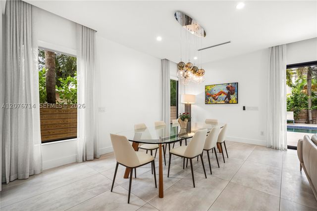 1629 NE 4th Pl, Fort Lauderdale, FL 33301