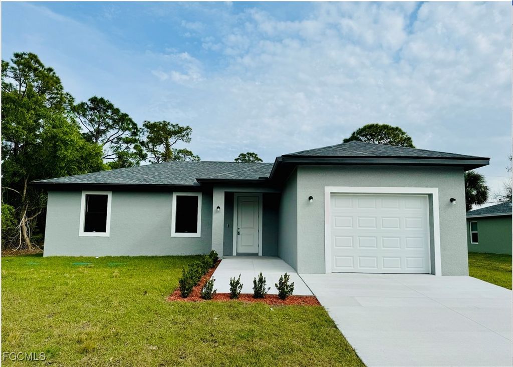 1146 CRAFT ST E, Lehigh Acres, FL 33974