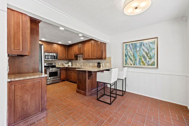 7609 Spring Valley Road, Dallas, TX 75254