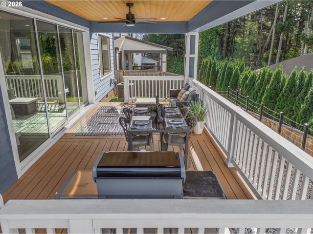 14952 Se TENDERFOOT Ln, Happy Valley, OR 97086