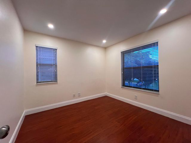 21911 Lake Forest Circle 206, Boca Raton, FL 33433