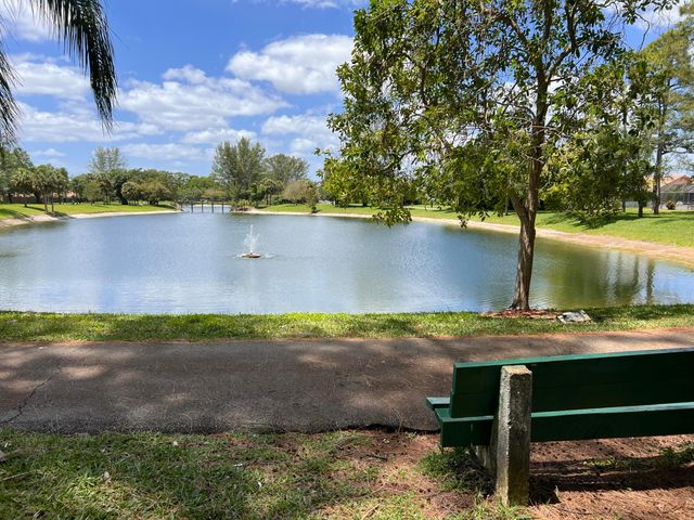21911 Lake Forest Circle 206, Boca Raton, FL 33433