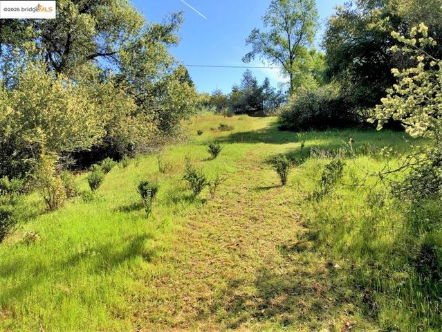 15941 Crestridge Avenue, Sonora, CA 95370