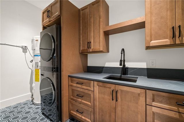 2650 ROSWELL Road, Marietta, GA 30062