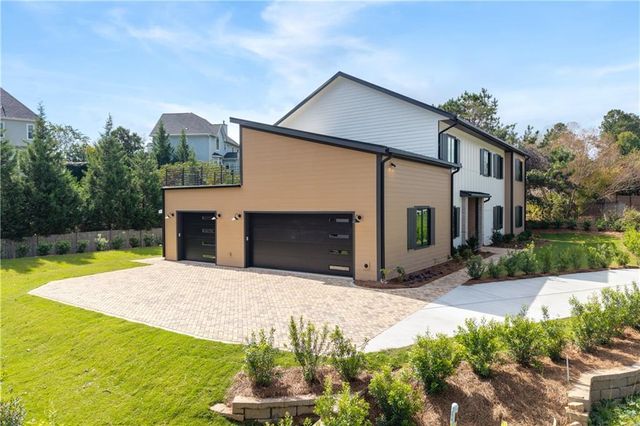 2650 ROSWELL Road, Marietta, GA 30062