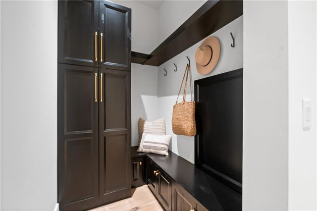 2650 ROSWELL Road, Marietta, GA 30062