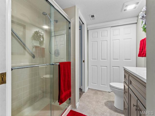 2000 Trailcrest Lane 2, Kirkwood, MO 63122