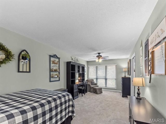 2000 Trailcrest Lane 2, Kirkwood, MO 63122