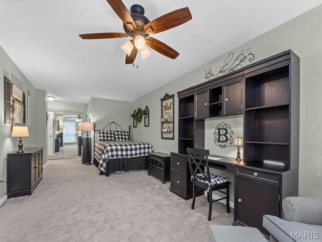 2000 Trailcrest Lane 2, Kirkwood, MO 63122