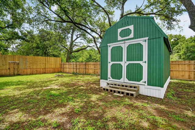 5469 Lake Granbury Trail, Granbury, TX 76048