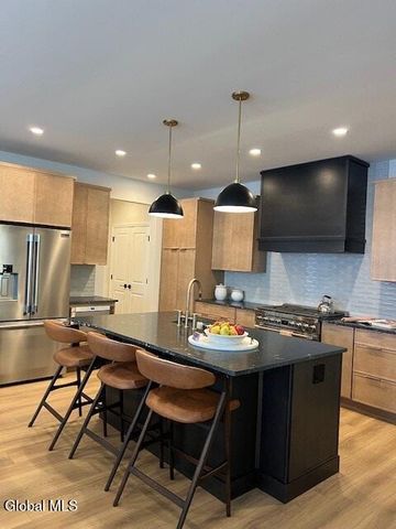 68 Daintree Drive, Wilton, NY 12866