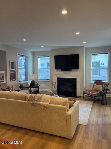 68 Daintree Drive, Wilton, NY 12866